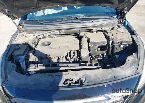 2017 Hyundai Sonata Sport z USA, uszkodzony, nr VIN 5NPE34AF4HH479741